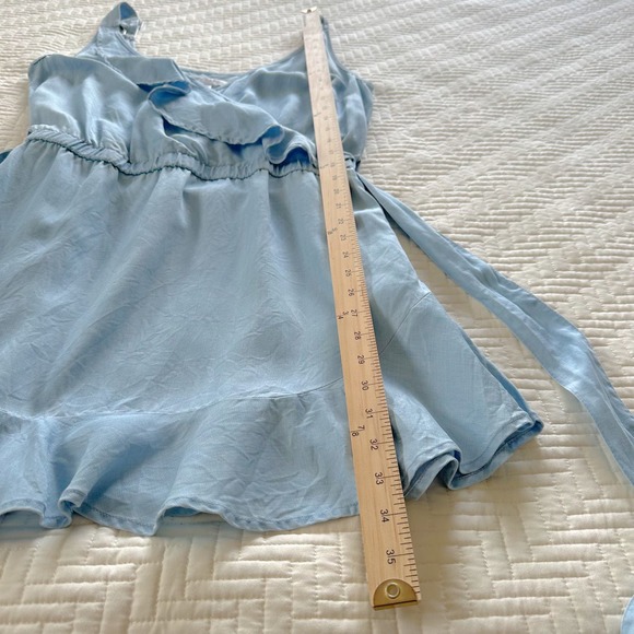 Guess Gianna Chambray Mini Dress Adjustable Strap Ruffled Detail Size Medium - Picture 8 of 10